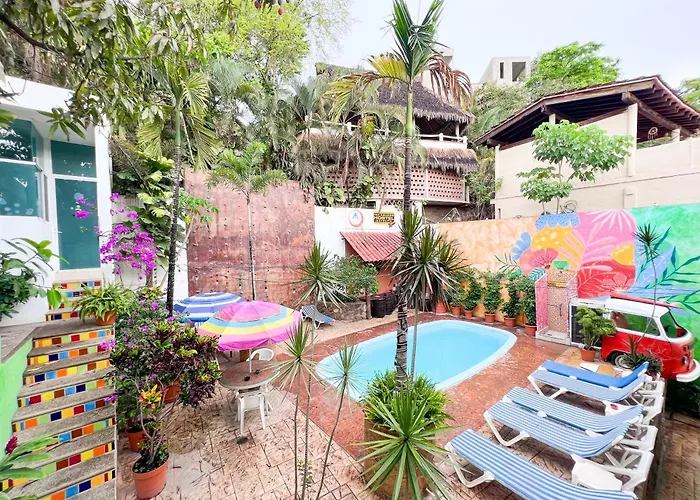 Hotel near College: Ith Sayulita Amazing Surf Hostel